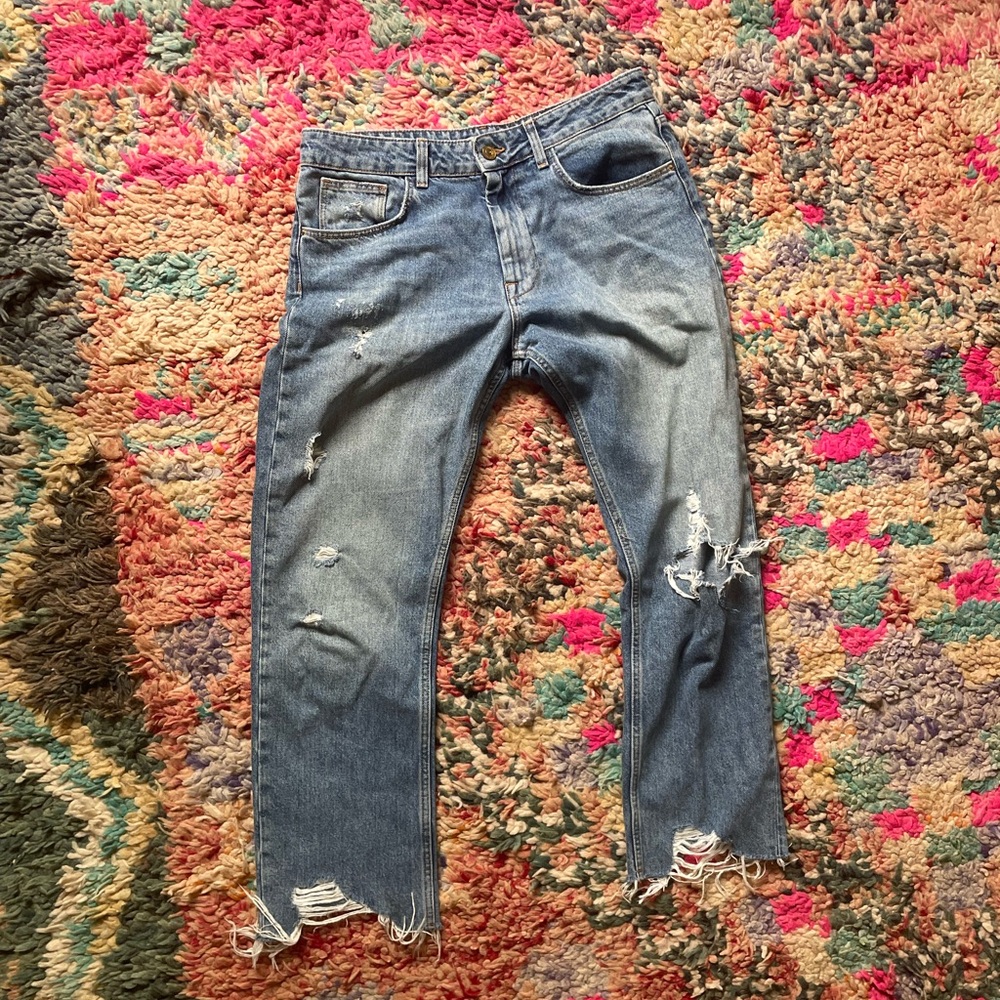 Cropped distressed loose Zara jeans